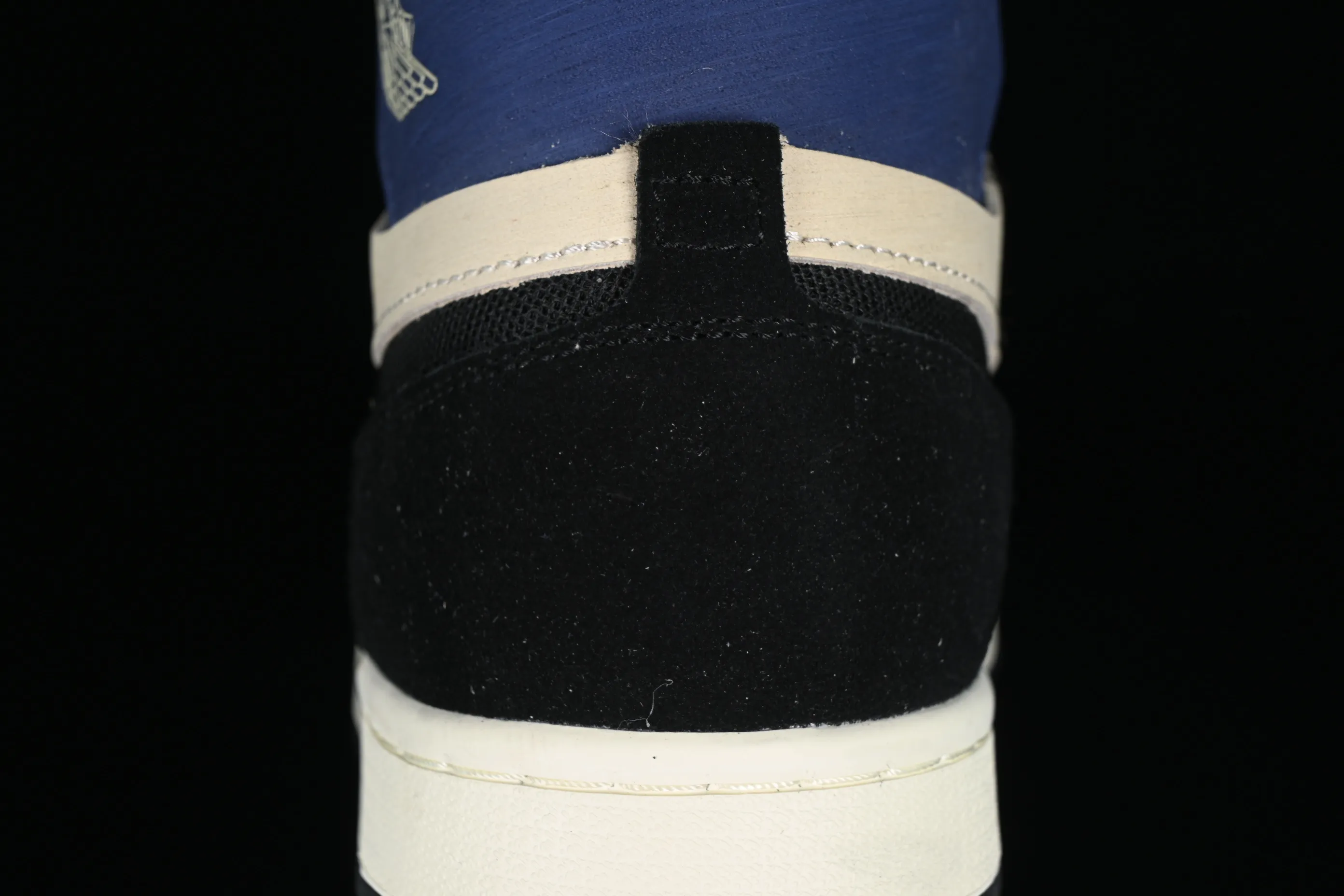 All categories Air Jordan Jordan series basketball shoes Air Jordan 1 High Air Jordan 1 Zoom CMFT AJ1 Joe 1 gray blue black hook high top basketball shoes DV1305-104
